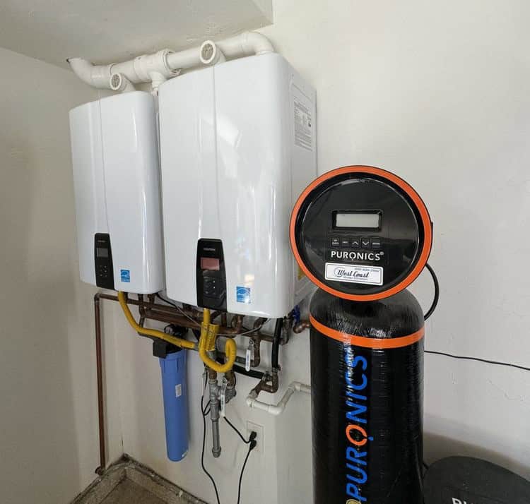 Tankless Water Heater with water filtration